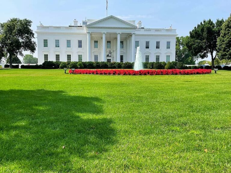 Half-Day Washington DC Monuments &Landmarks Small Group Tour - Detailed Breakdown of the Itinerary