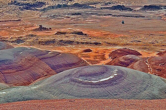 Hanksville Moonscape Overlook and Long Dong Silver Tour - Why This Tour Stands Out