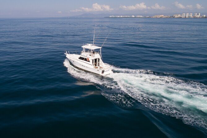 Hatteras 42-44' Classic Yachts in Puerto & Nuevo Vallarta - Who Would Love This Tour?