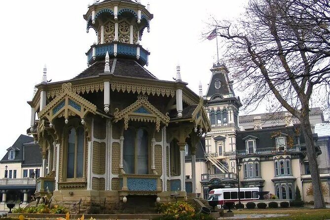 Haunting Histories: An Audio Tour of Milwaukees Wicked Westown - What to Expect from Each Stop