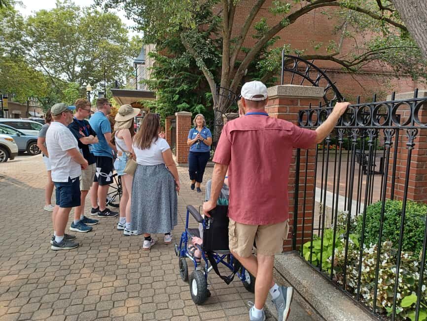 Holland, MI: Downtown Walking Tour with Food Tastings - The Value of the Experience