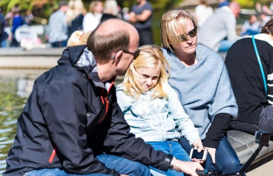 Hollywood in Central Park: Celebrity Hotspots Rickshaw Tour - FAQ