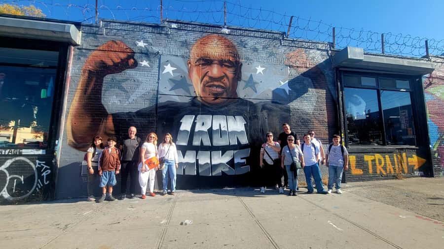 Home visit in Brooklyn & tour of the Bushwick Collective street art - The Murals and Artistic Techniques