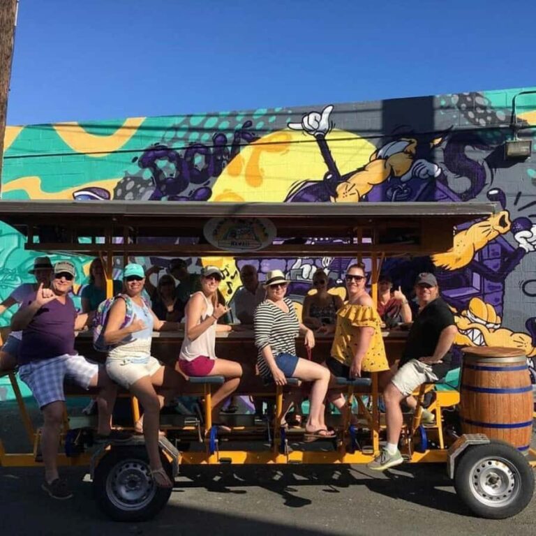 Honolulu: Kaka'ako Bar Tour by 15-Passenger Bike - The Ride and Stops