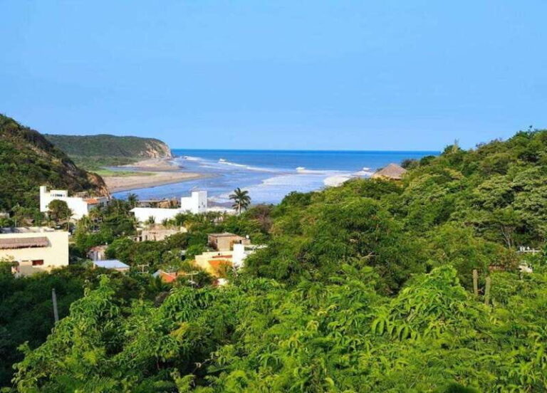 Huatulco: Private Viewpoints Tour and Beach Visit - Transportation and Comfort