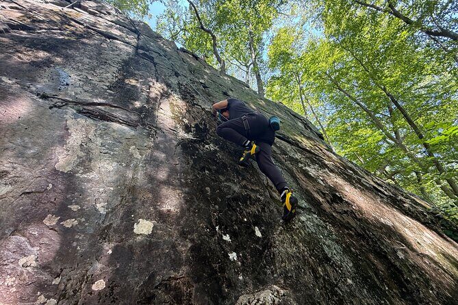 Intro to Rock Climbing in Delaware Water Gap PA - Why This Tour is a Great Choice