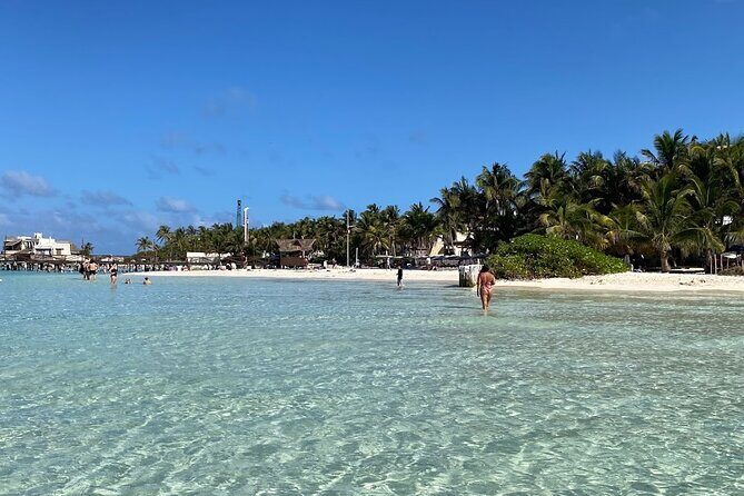 Isla Mujeres Basic Tour in Catamaran with Snorkel and Open Bar - Playa Norte: Sun, Music, and Refreshments