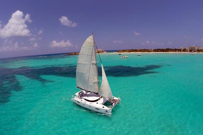 Isla Mujeres Catamaran, Open Bar & Optional Buffet and pick up - What Travelers Love About This Tour