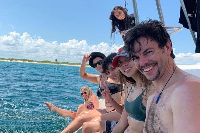 Isla Mujeres Full-Day Catamaran Tour  Buffet, Open Bar & Pickup - Who Should Consider This Tour?