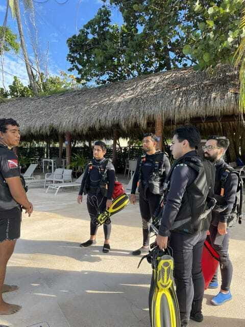 Ixtapa: Discover Diver Course - Transportation and Group Size