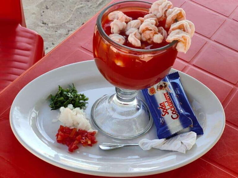 Jaimes at the blue Reef all you can eat + drinks - What to Expect from Your Day at Blue Reef