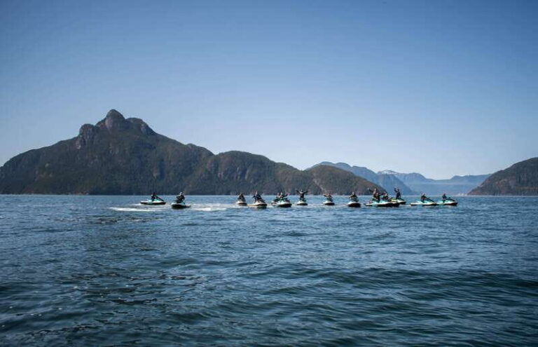 Jetski to Bowen Island, incl beer, wine, coffee or icecream - Who Is This Tour Best Suited For?