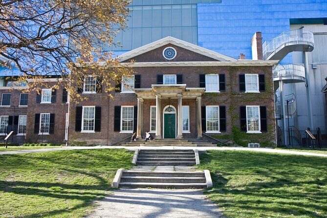 Jewish Heritage Walking Tour of Kensington Market Toronto - A Walk Through Historic Streets