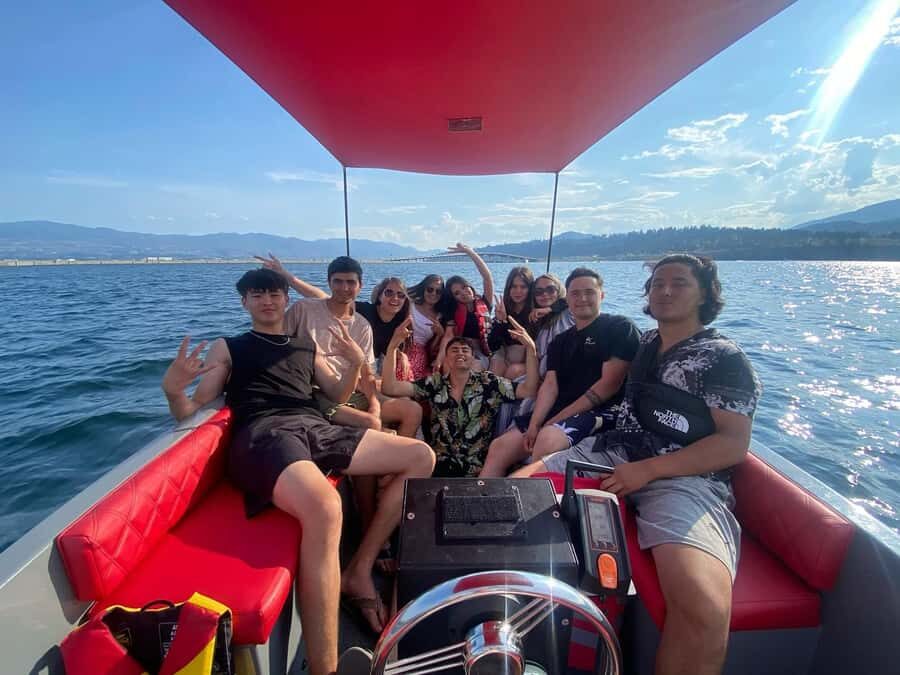 Kelowna: Private Boat Tour with Bluetooth Speaker - Who Should Consider This Tour?