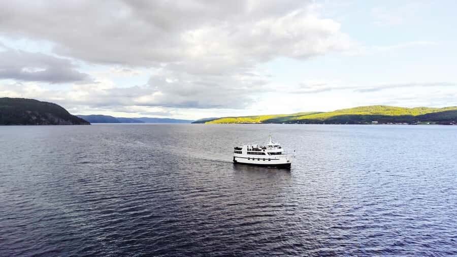 La Baie: 3-Hour Saguenay Fjord Classic Cruise with Guide - Itinerary Breakdown: What to Expect