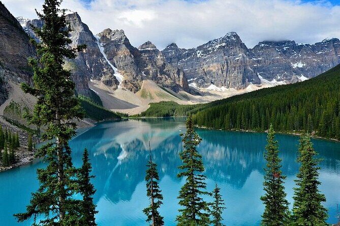 Lake Louise,Moraine Lake,Emerald Lake Day Trip from Banff/Calgary - Who Will Love This Tour