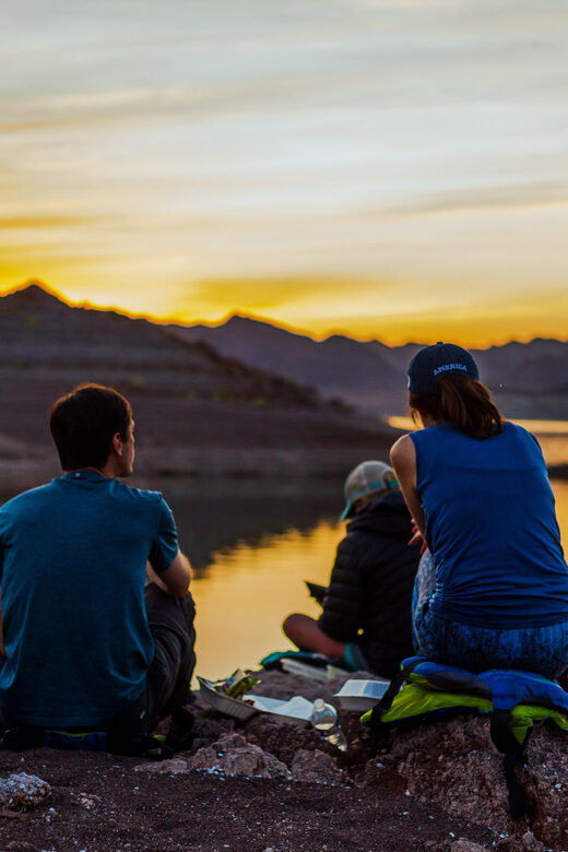 Lake Mead: Sunset Kayaking Tour with Dinner and Campfire - Who Should Consider This Tour?
