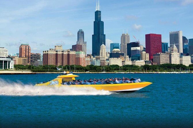 Lake Michigan 30-Minute Speedboat Ride - The Sum Up