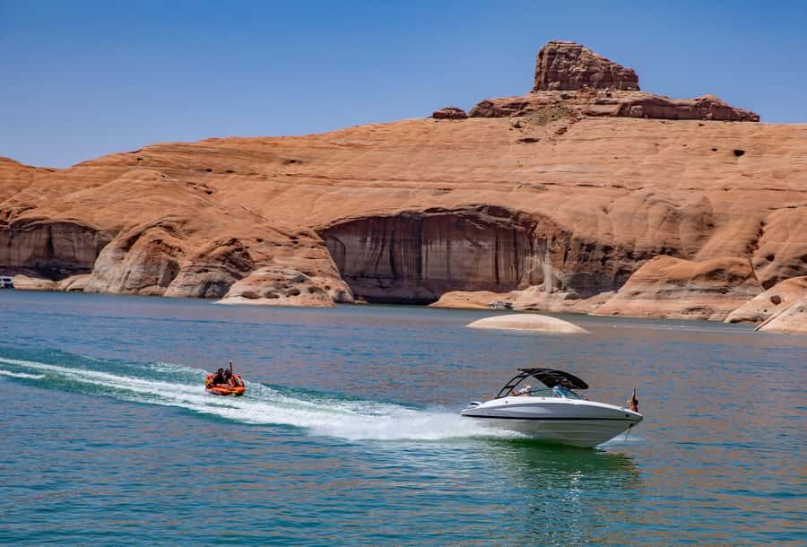 Lake Powell: Powerboat or Jet Ski Rental at Wahweap Marina - Your Lake Powell Adventure: Cruising at Your Own Pace