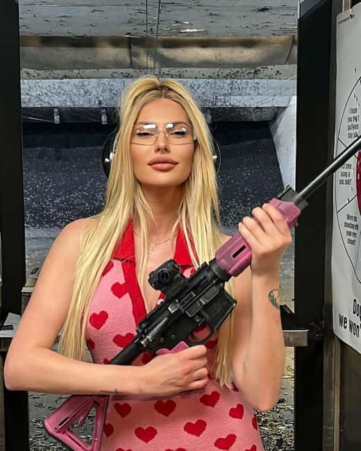 Las Vegas: Femme Fatale Shooting Experience - What Does the Experience Include?