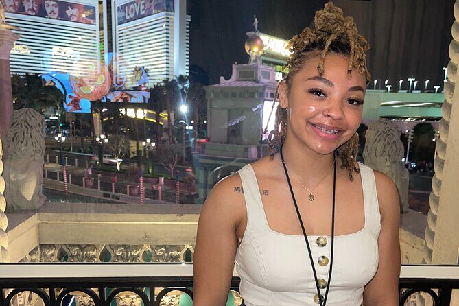 Las Vegas Fremont Street Bar Crawl - What Travelers Can Expect: Authentic Insights