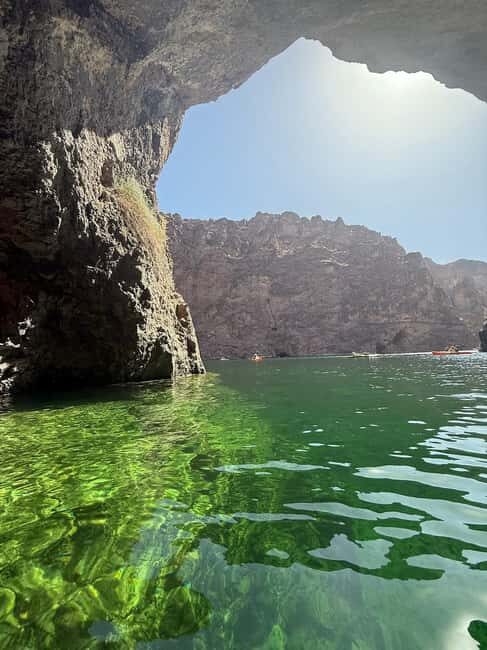 Las Vegas/Willow Beach: Guided Kayak Tour to Emerald Cave - Value and Practicalities