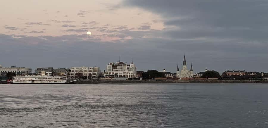 Last Fling in NOLA-French Quarter Bachelor/Bachelorette Tour - The Itinerary Breakdown