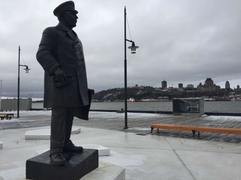 Levis: History and Food Tasting Walking Tour - What Travelers Can Expect