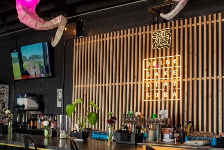 Lexington: Bluegrass Cocktails & Bites Walking Tour - Who Should Consider This Tour?