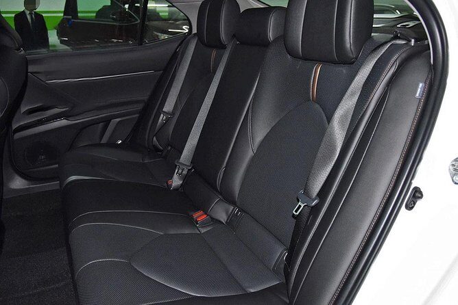 Los Angeles International LAX Airport Chauffeur Service, pick up. - Who Is This Service Best For?