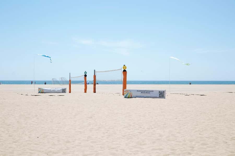 Los Angeles: Santa Monica Beach Volleyball - Who Should Consider This Experience?