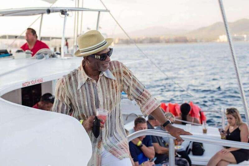 Los Cabos: Jazz & Wine Sunset Catamaran Cruise - Why This Tour Is Worth It