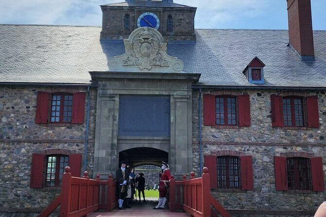 Louisbourg Fortress, Lighthouse and Cliffside Adventure - The Itinerary in Detail