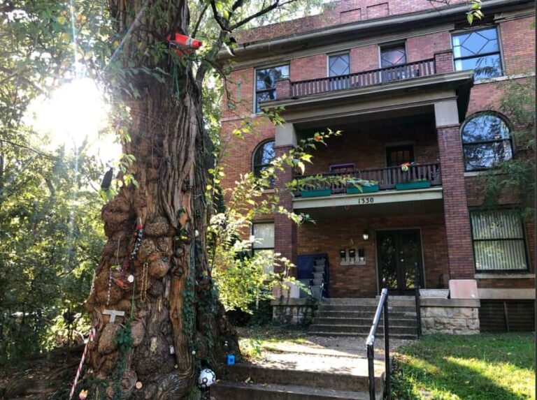 Louisville: Old Louisville Walking Ghost Tour - Who Will Love This Tour?