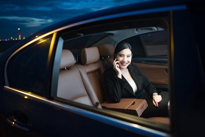 Low Cost :- Hire Full or Half Day Executive Luxury Car Services in Toronto - What to Expect During Your Hire