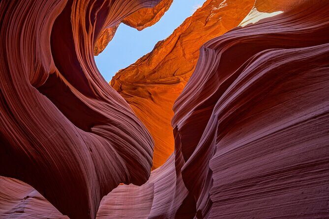 Lower Antelope Canyon Hiking Tour - The Lighting and Photography
