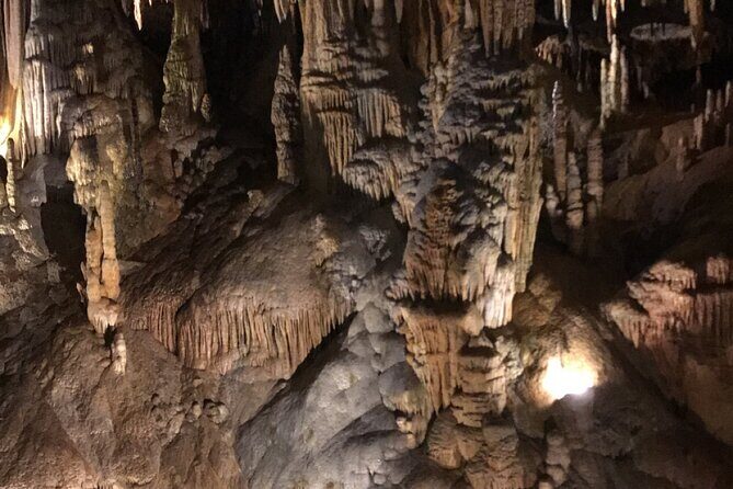 Luray Caverns Private Round Trip Transfer By Luxury Vehicle - Why This Tour Works Well