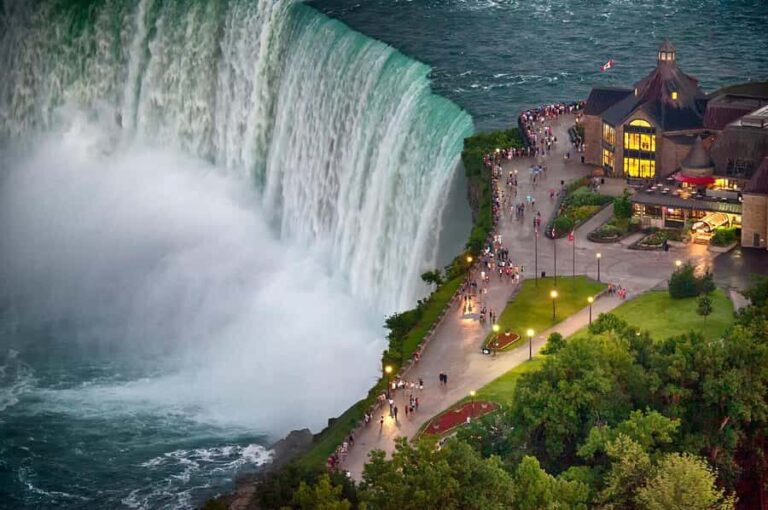 Luxury Day Trip: Niagara on the Lake, Wine & Falls - What Makes This Tour Stand Out?