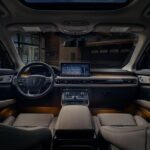 Luxury Sedan O'Hare/Midway Airport (Curbside)  Chicago Ony Way - Who Should Consider This Service?