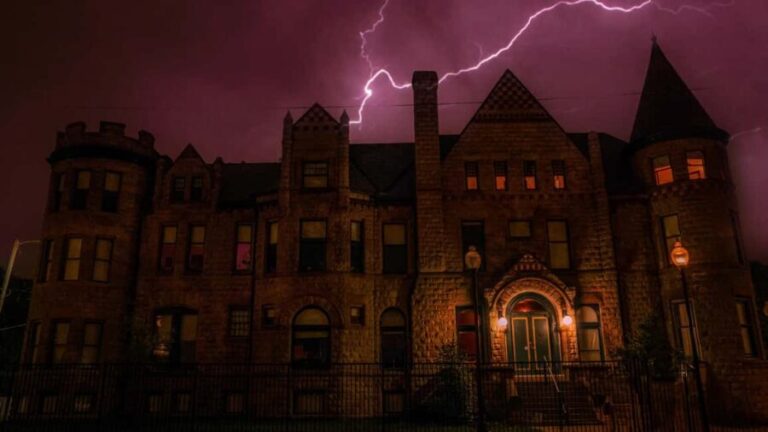 Macabre, Murder, & Mayhem in Motor City: Detroit Ghost Tour - Authenticity & Authentic Experiences