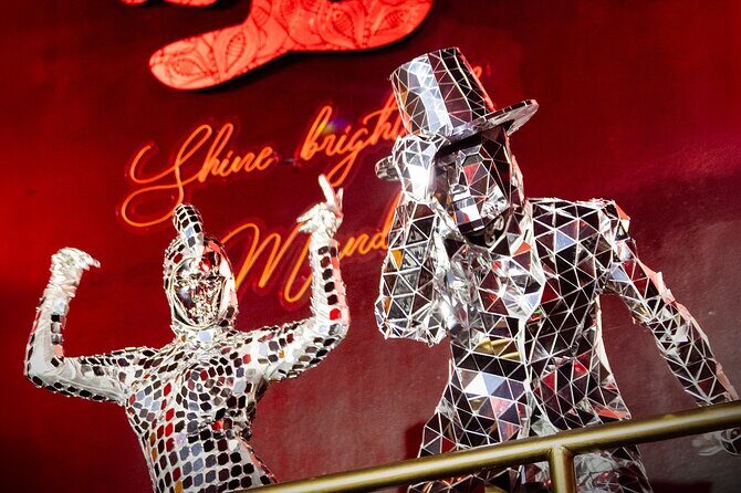 Madness tour bar crawl Playa del carmen open bar - The Value of the Madness Tour