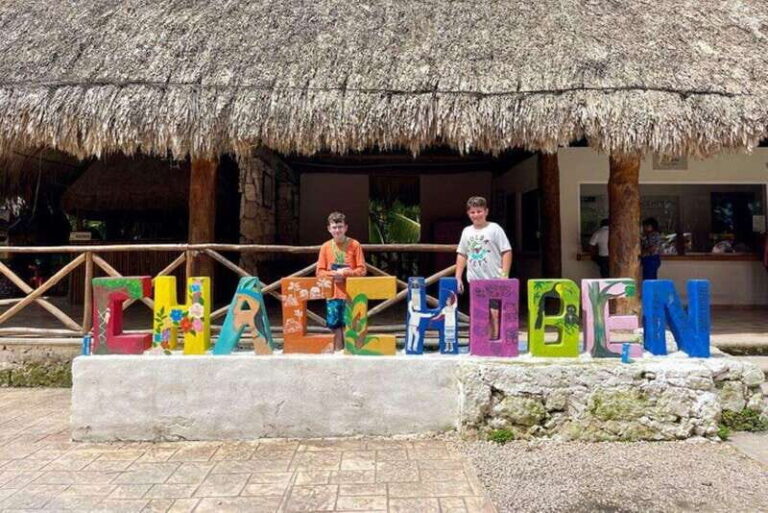 Mahahual: Chacchoben Mayan Ruins Tour - Exploring the Chacchoben Ruins