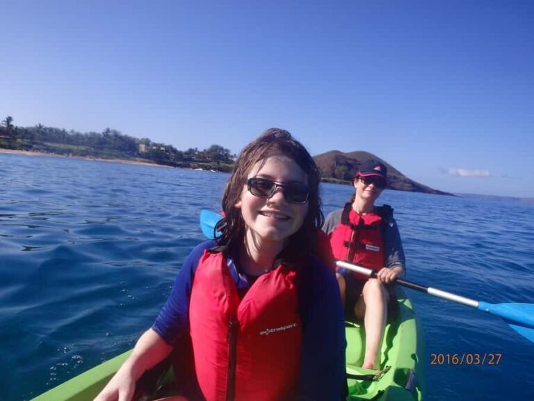Maui: Makena Bay Kayak and Snorkel Tour - Paddling Along the Coastline