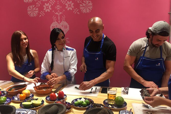 Mexican Street Tacos Hands-on Cooking Class and Market Tour - Who Will Love This Tour?