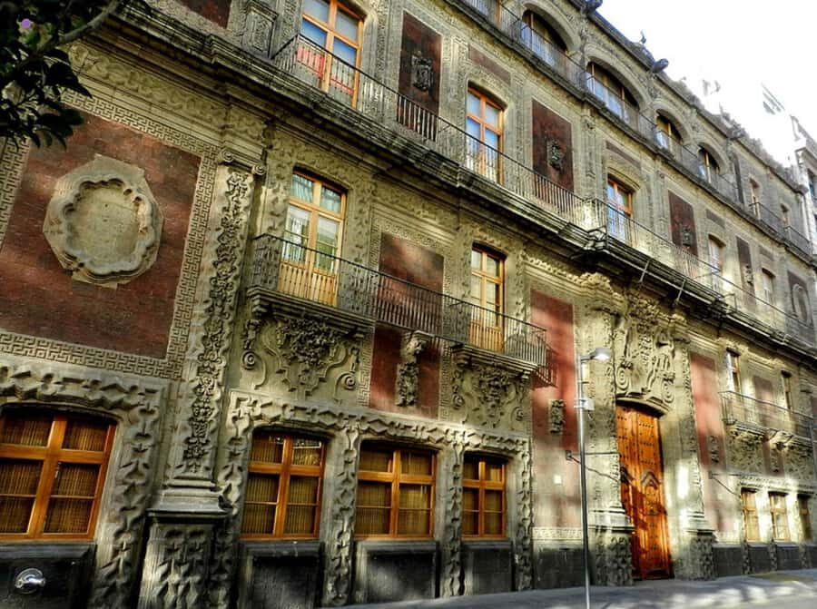 Mexico City: ExpertLed Historical Walking Tour (PhD Guide) - What Makes This Tour Special?