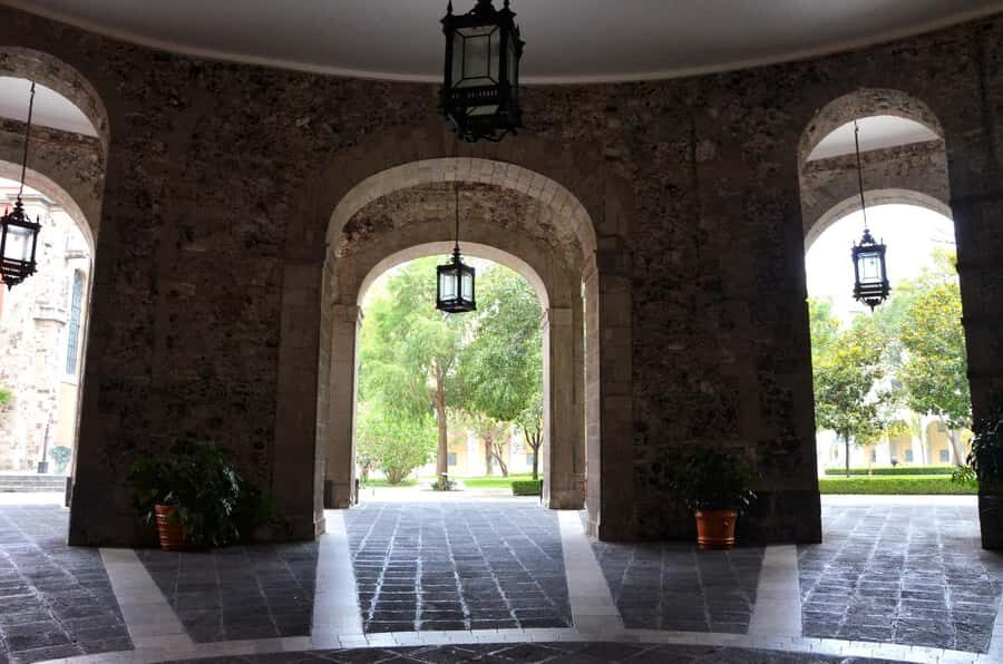 Mexico City: Mariachi Plaza Garibaldi Night Tour - The Experience in Detail