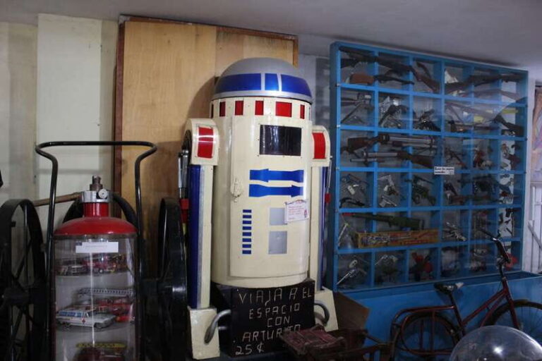 Mexico City: Museum of Antique Toys Guided Tour - Transportation and Timing