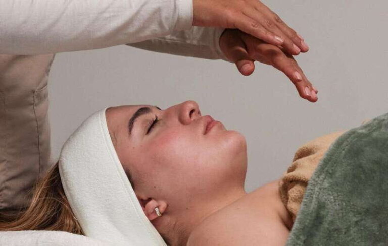 Mexico City: Relaxing or Decontracting Massage Experience - The Two Massage Choices: Relaxing vs. Decontracting