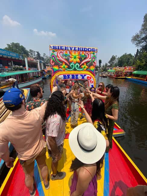 Mexico City: Xochimilco Boat with Guacamole & Premium Drinks - Authenticity and Fun in Every Moment