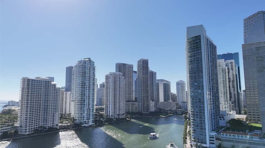 Miami Boat Tour : Mansions & Skyline with optional Pick-up - What About the Experience on Board?